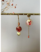 Boucles "pailletées" asymetriques rouges