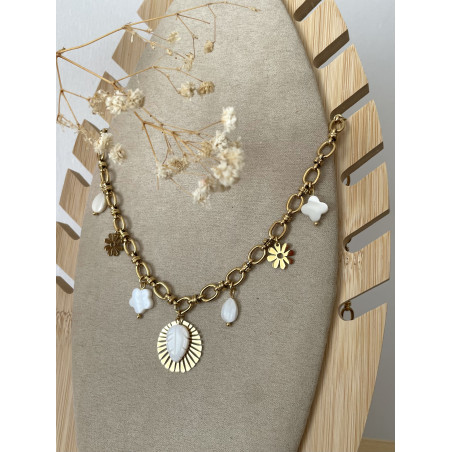 Collier "gris gris" nacre et fleur