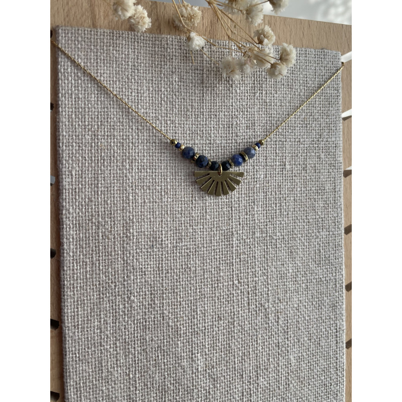 Collier demi lune bleu