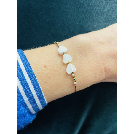 Bracelet nacre "3 coeurs"