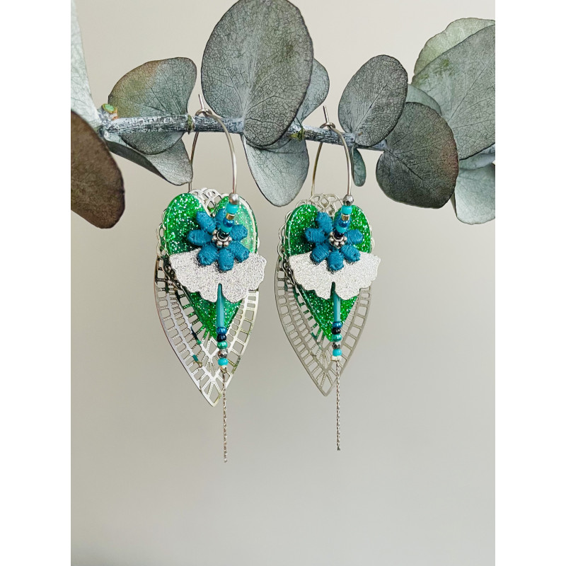 Créoles argentées "Coeur Fleuri" vertes et turquoises