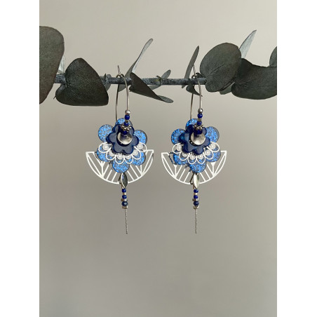 Créoles "Fleur Demi-lune art déco" bleues